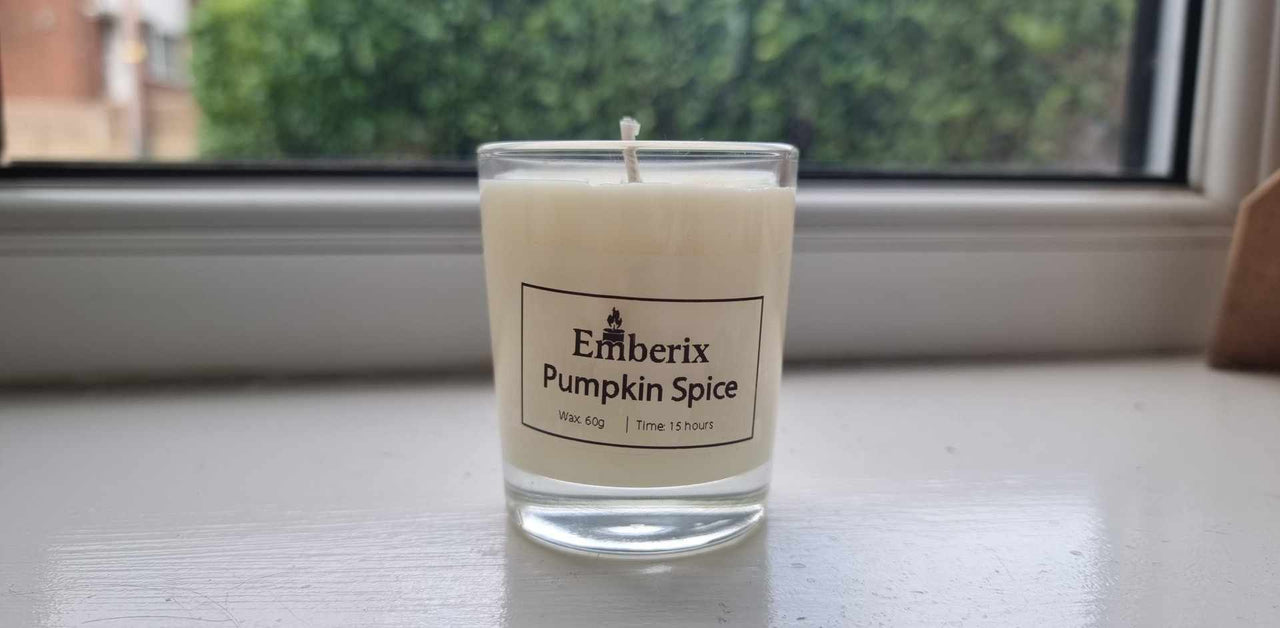 9cl Pumpkin Spice scented candle with clove, cinnamon, and vanilla